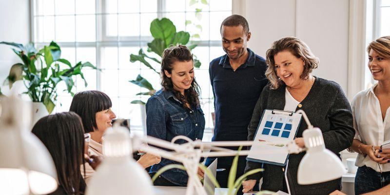 効率的な銀行業務管理サービス